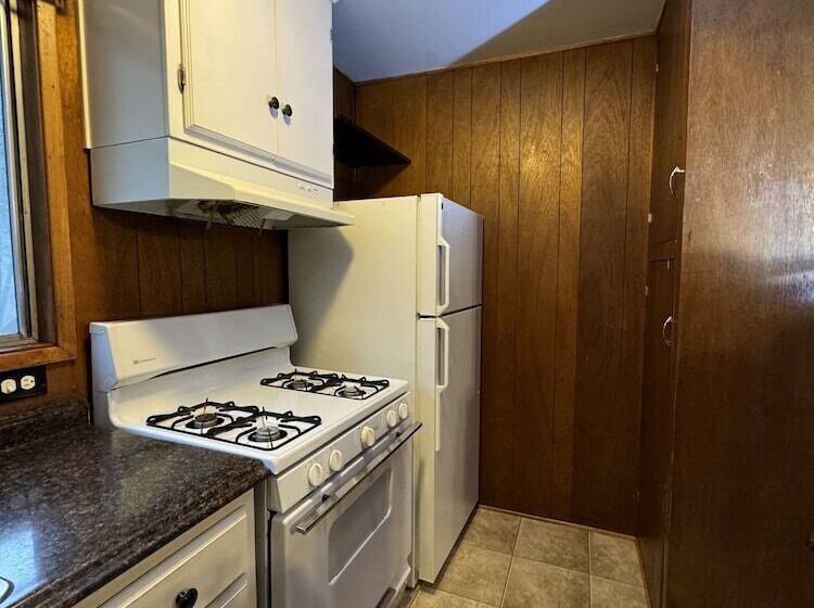 Crest Lodge Historic Mountain Inn