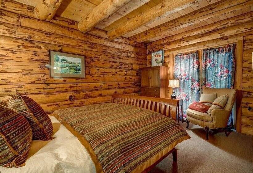 Edelweiss Log Cabin