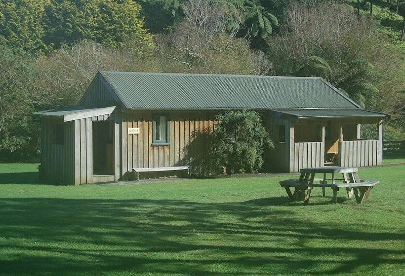 旅馆 Egmont Eco Leisure Park & Backpackers