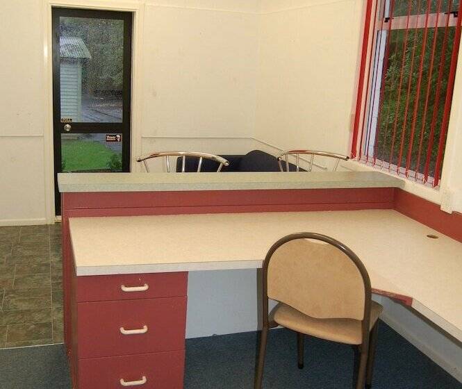 旅馆 Egmont Eco Leisure Park & Backpackers