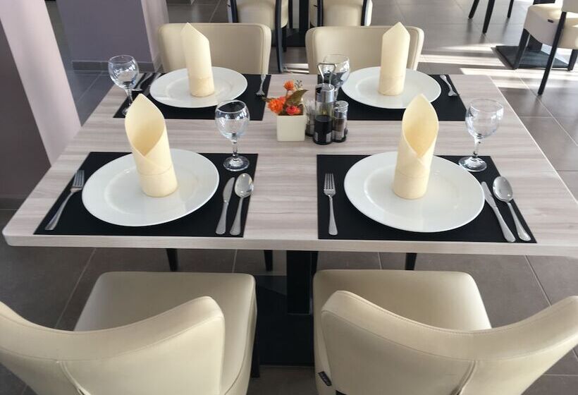 Garden Hotel Medical & Spa