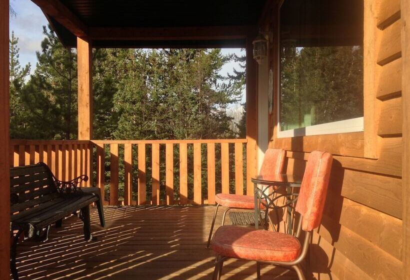 Glacier View Rv Park And Cabins