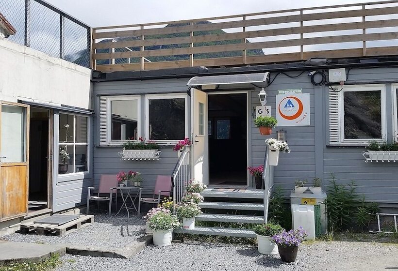 Hellesylt Motel Og Hostel