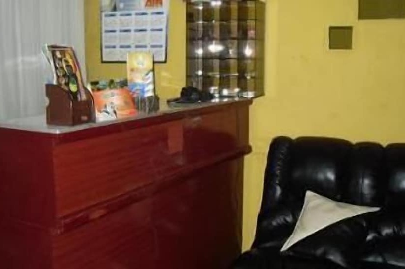 Hostal Business Inn & Mystic Suite