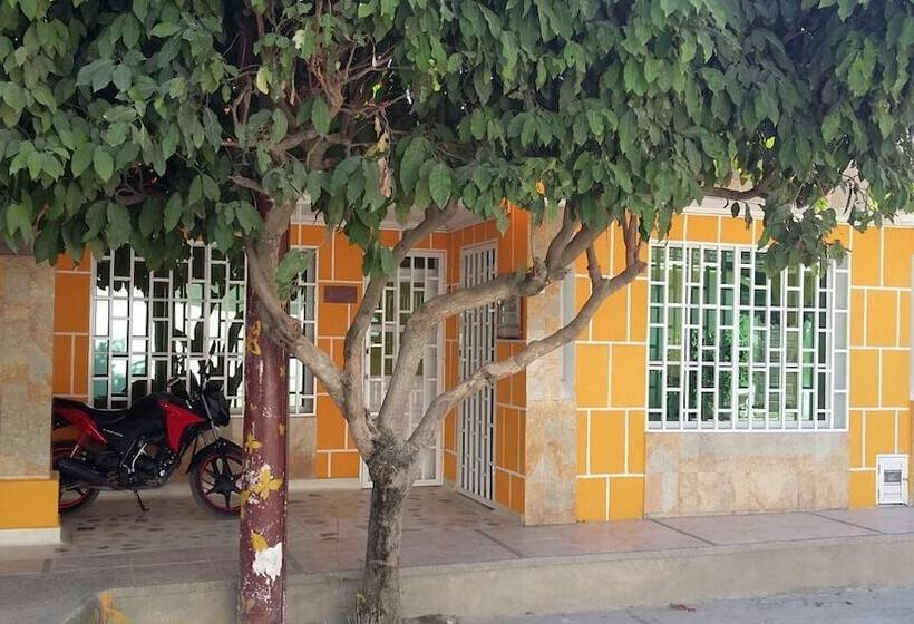 Hostal Casa Morelli En Macondo