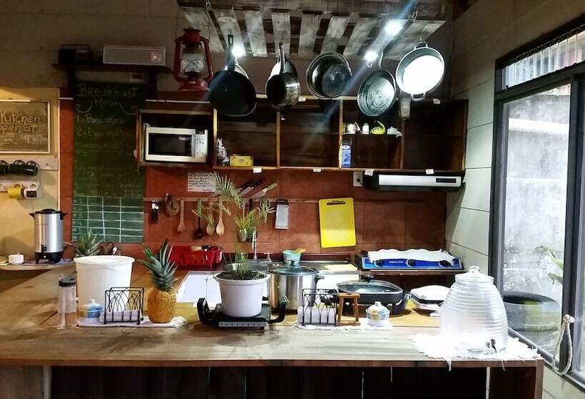 פונדק Chillout House