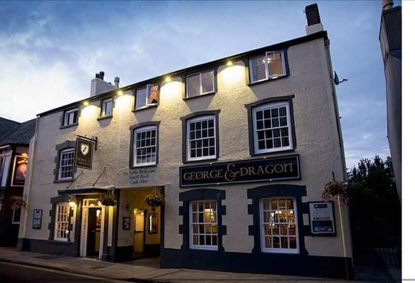 簡易ホテル George & Dragon, Conwy