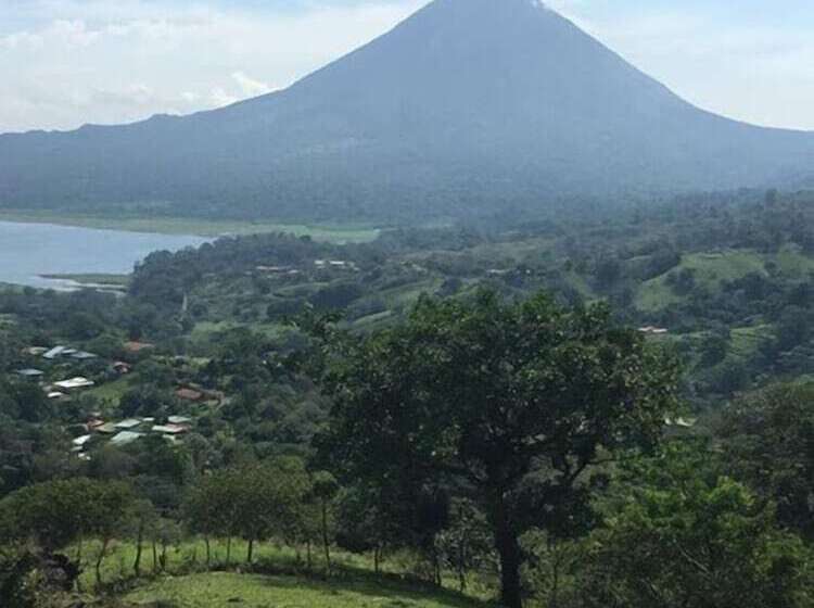 Hostel Arenal Sunrise