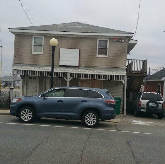 酒店 12 Ashworth Ave