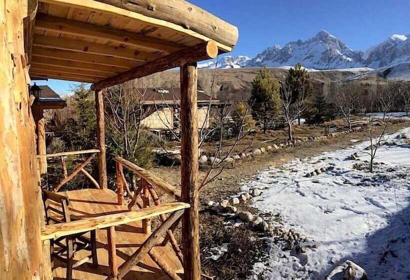 בית מלון כפרי Aladaglar Camping Bungalow