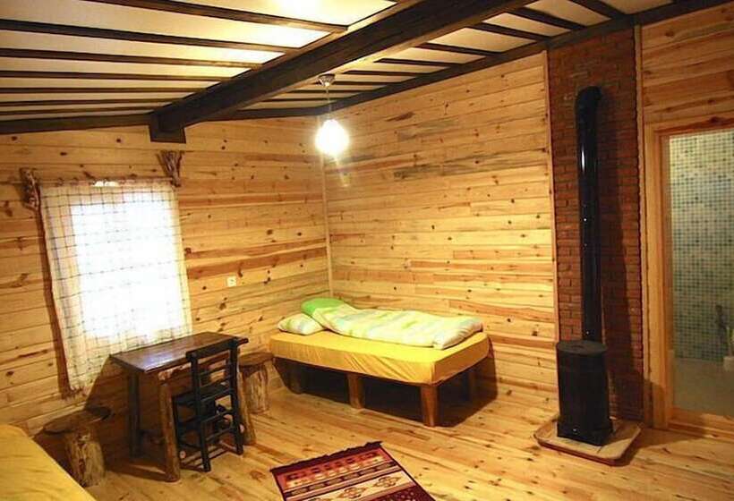 בית מלון כפרי Aladaglar Camping Bungalow