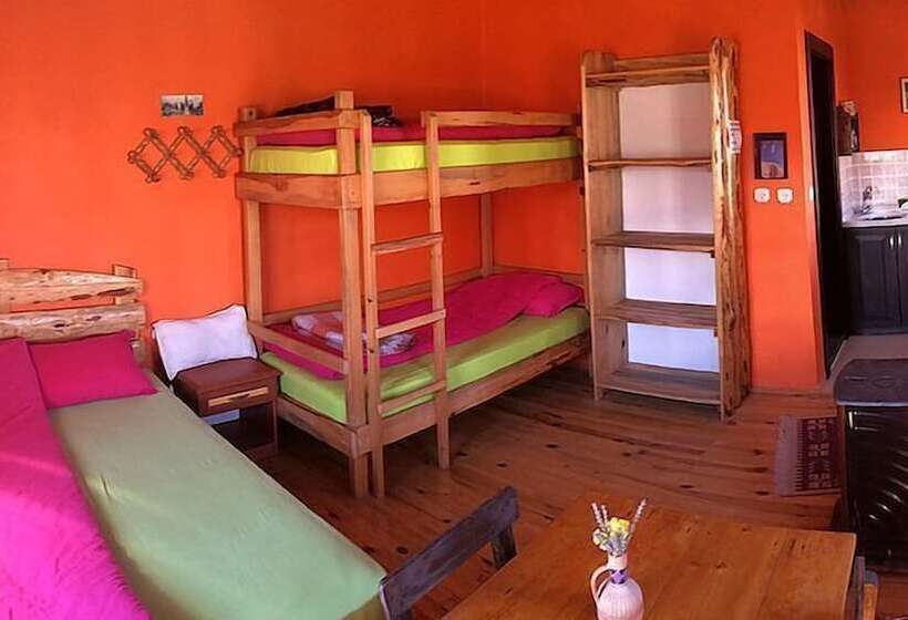 בית מלון כפרי Aladaglar Camping Bungalow