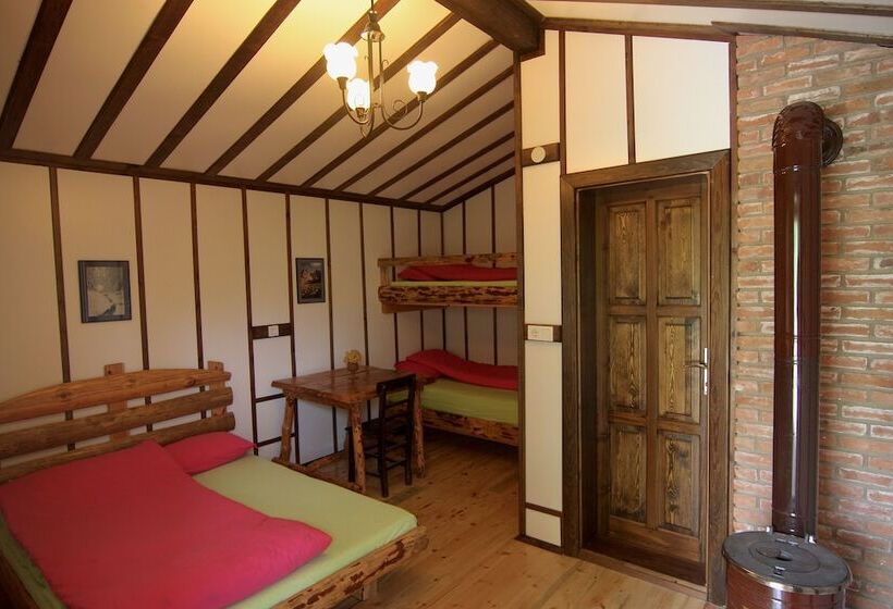 בית מלון כפרי Aladaglar Camping Bungalow