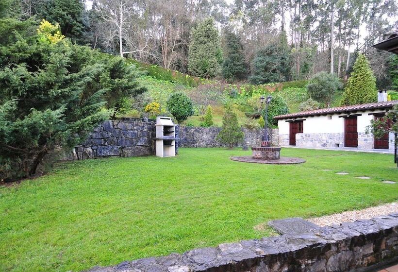 فندق Apartamentos Llugarón