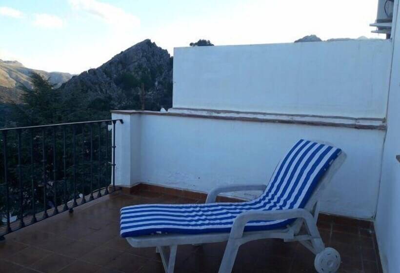 בית מלון כפרי Apartamentos Sierra Del Hacho