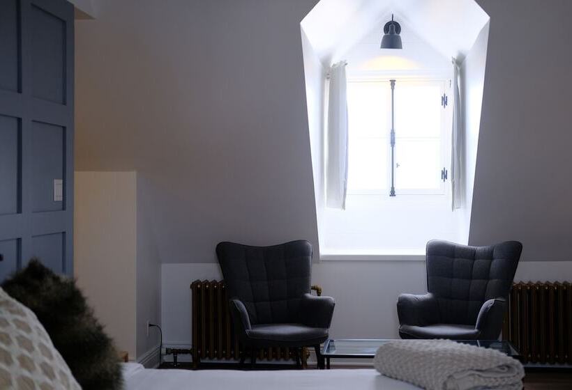 Отель Auberge Chateau Lamontagne