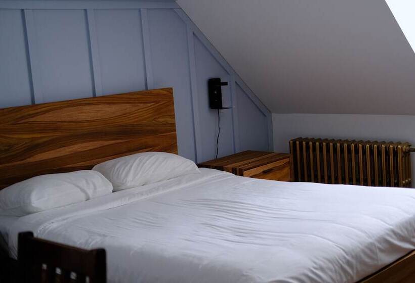 Отель Auberge Chateau Lamontagne