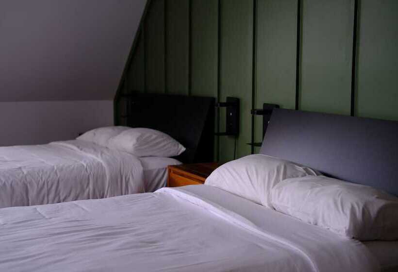 Отель Auberge Chateau Lamontagne