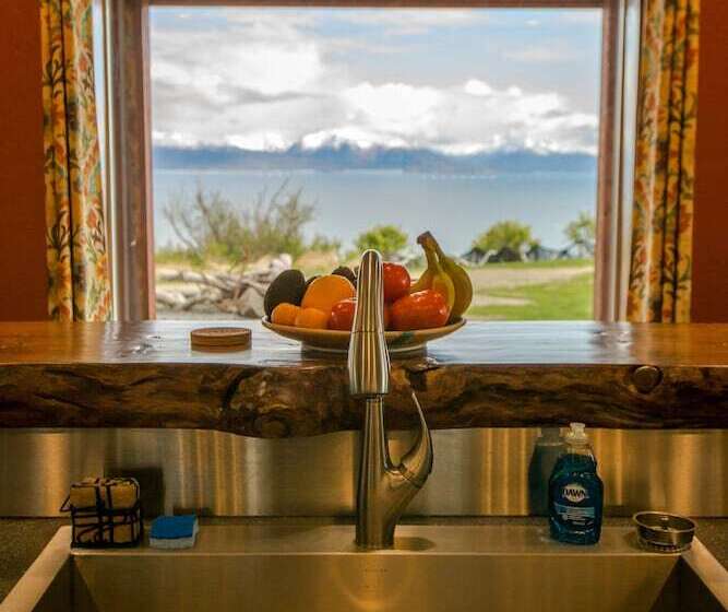 فندق Baycrest Lodge