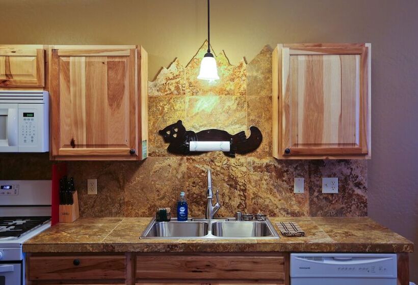 فندق Baycrest Lodge