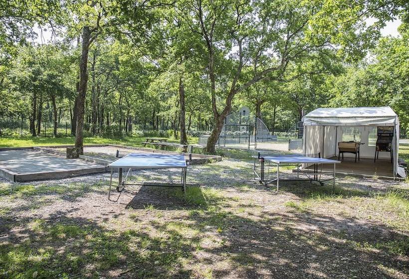 בית מלון כפרי Camping Les Chèvrefeuilles   Maeva