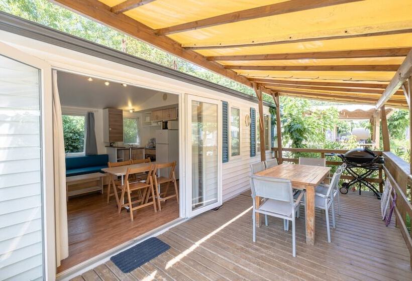 בית מלון כפרי Camping Parc Des Monges