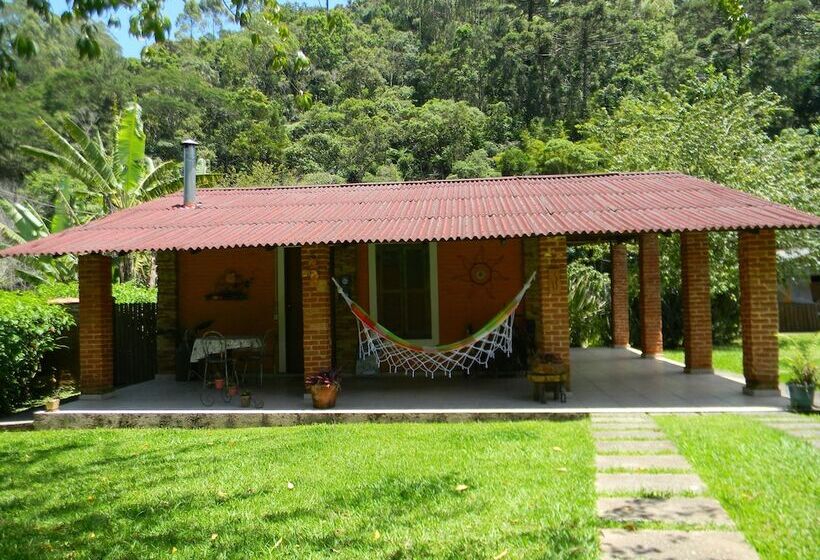 ホテル Chalés Luar Da Serra