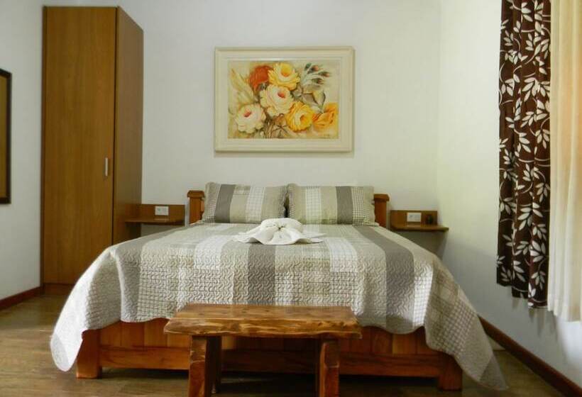 ホテル Chalés Luar Da Serra