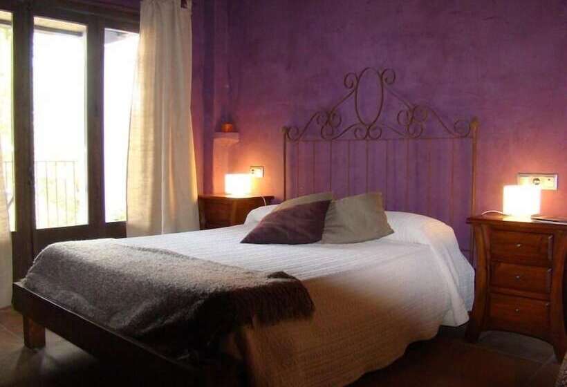 בית מלון כפרי El Monegal