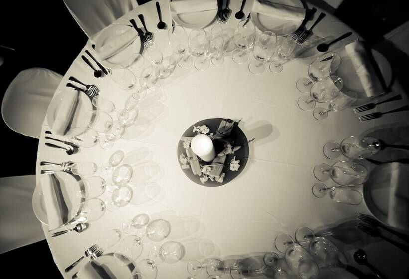 בית מלון כפרי El Monegal