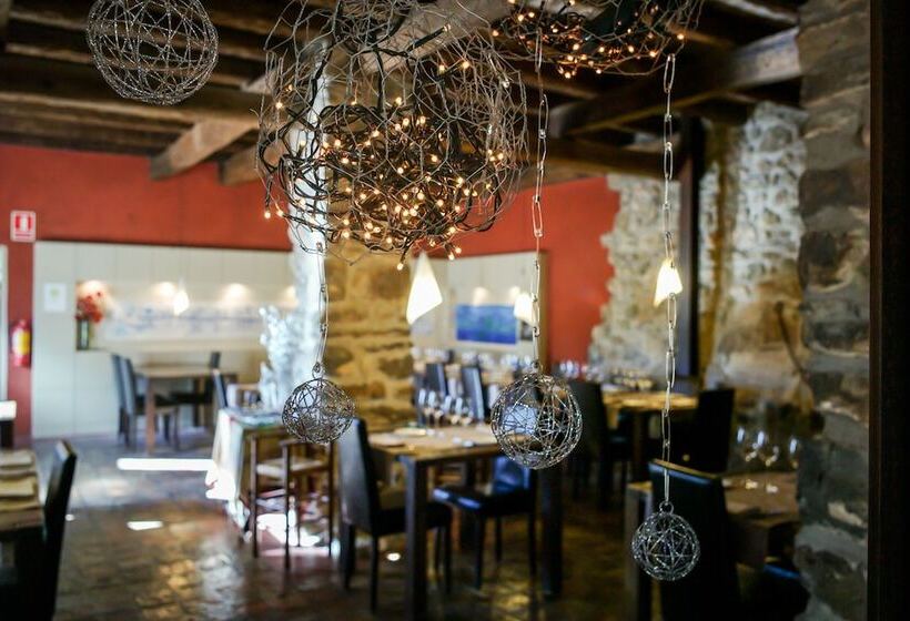 בית מלון כפרי El Monegal