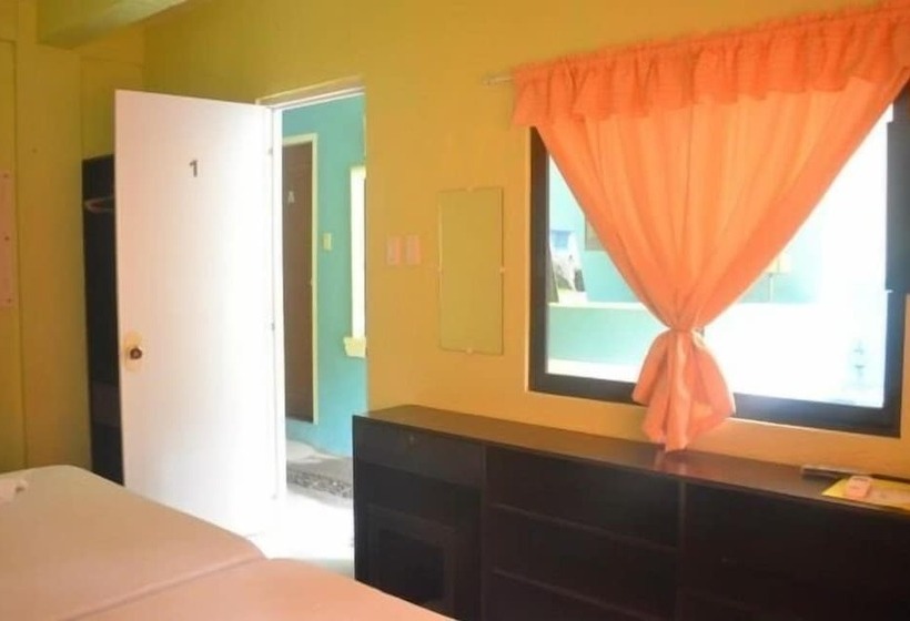 هتل Ellen's Resort Annex