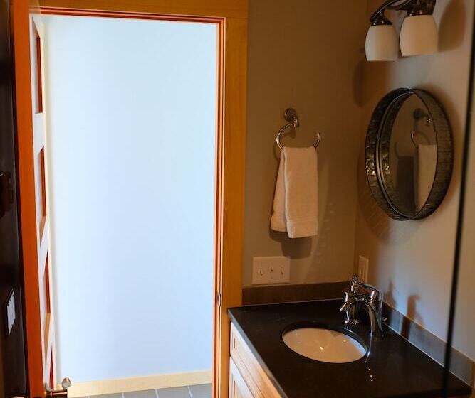 فندق Erik S Ranch