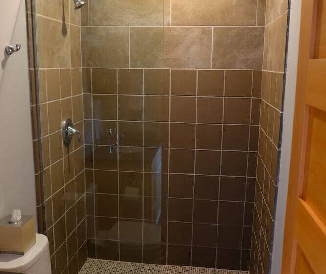 فندق Erik S Ranch