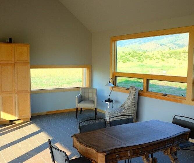 فندق Erik S Ranch