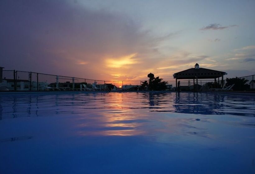 Отель Hatteras Sands Camping Resort