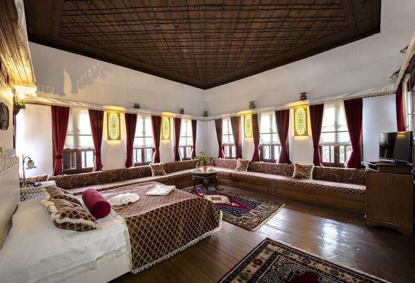 فندق Havuzlu Asmazlar Konagi