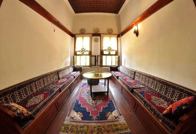 فندق Havuzlu Asmazlar Konagi