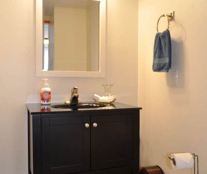 فندق Holman's Heritage Suites