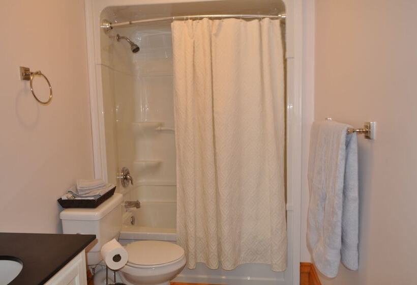 فندق Holman's Heritage Suites