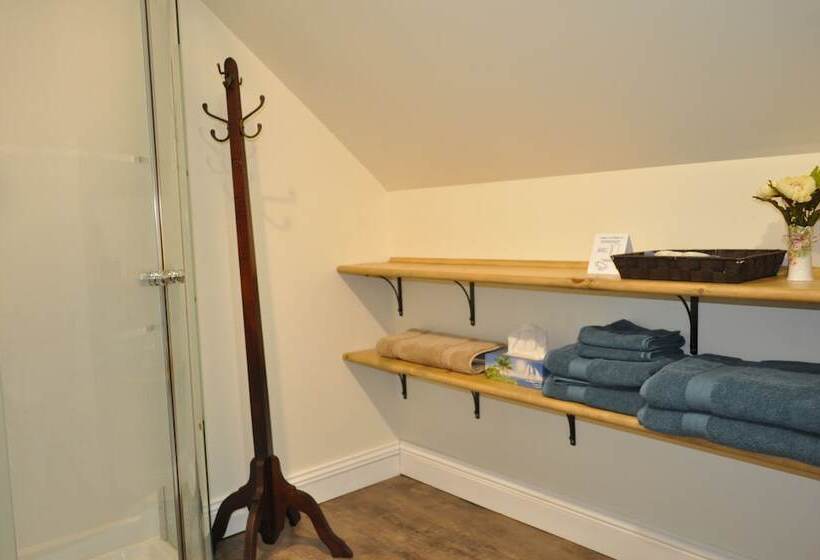 فندق Holman's Heritage Suites