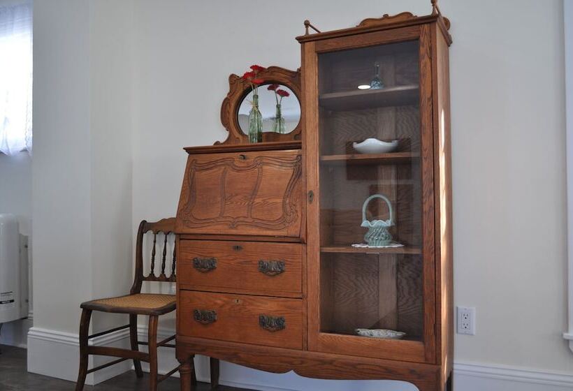 فندق Holman's Heritage Suites