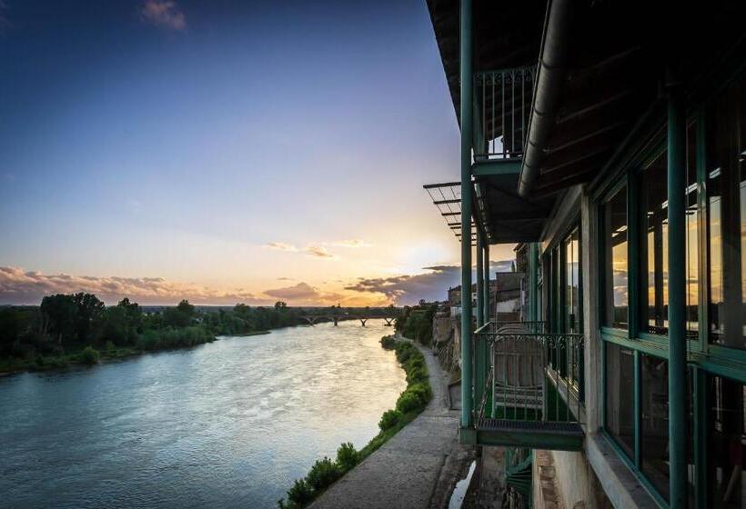 호텔 Restaurant Côte Garonne Le Balcon Des Dames   Tonneins Marmande Agen   Chambres Climatisées