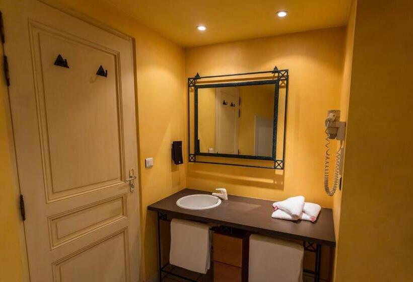 호텔 Restaurant Côte Garonne Le Balcon Des Dames   Tonneins Marmande Agen   Chambres Climatisées