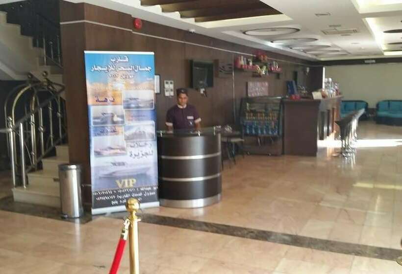 酒店 Jolly View Suites