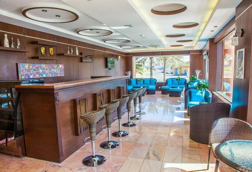هتل Jolly View Suites