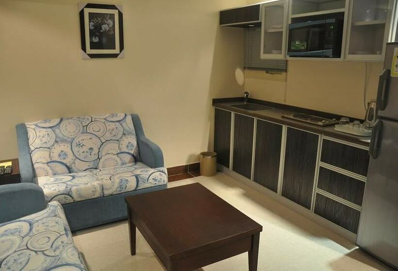 酒店 Jolly View Suites