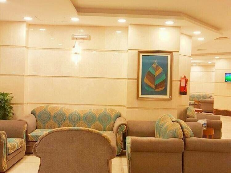 ホテル Knooz Al Diafah