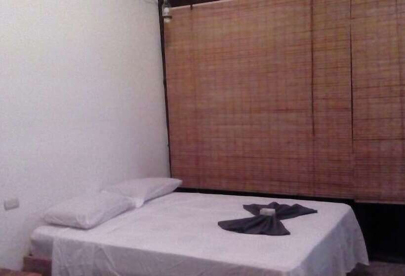 فندق La Ceiba Ecoadventures