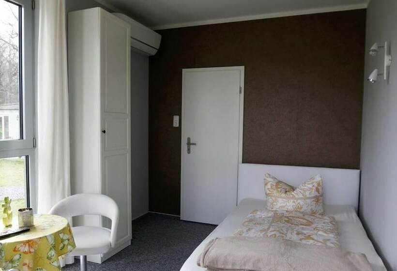 ホテル Landhaus Dessau